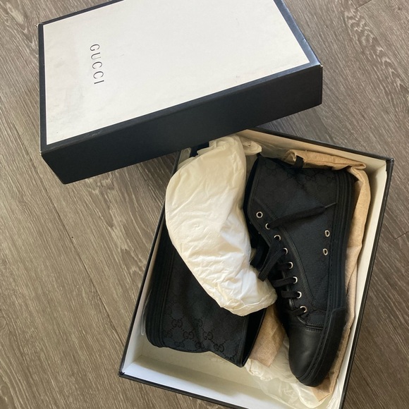 Gucci Men's Black High-Top Sneakers - Picture 5 of 5